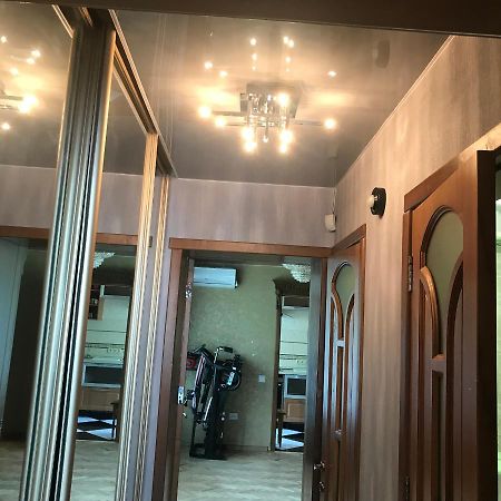 Апартаменты Ботанический Сад Kiev Esterno foto