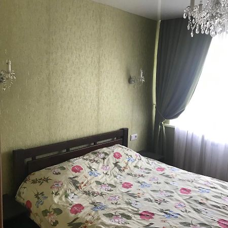 Апартаменты Ботанический Сад Kiev Esterno foto
