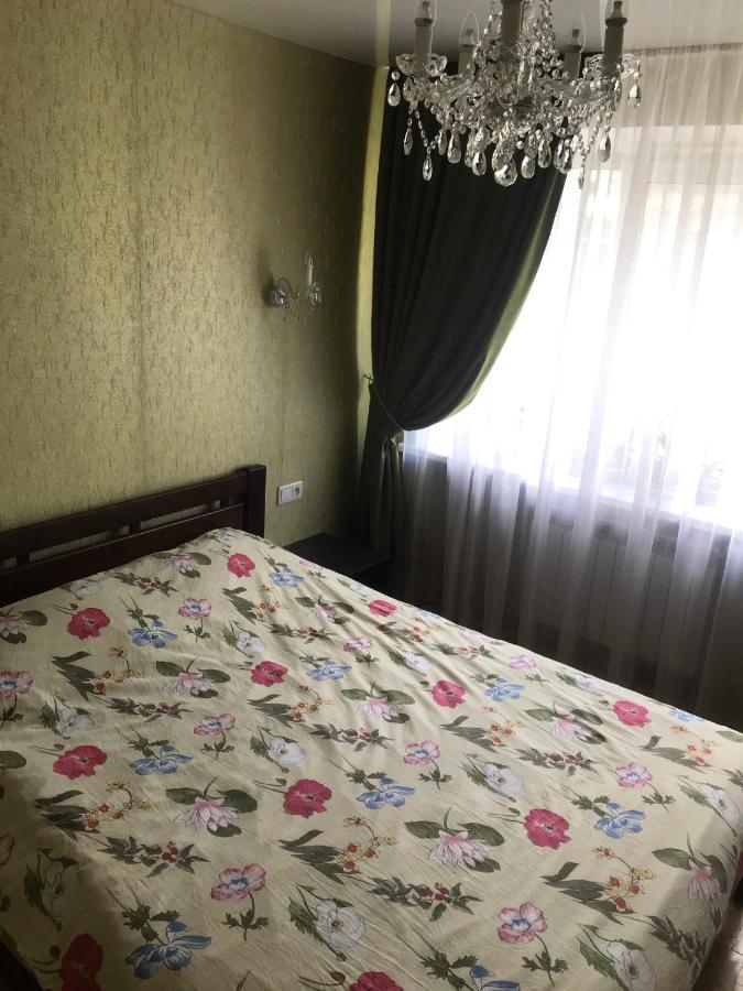 Апартаменты Ботанический Сад Kiev Esterno foto