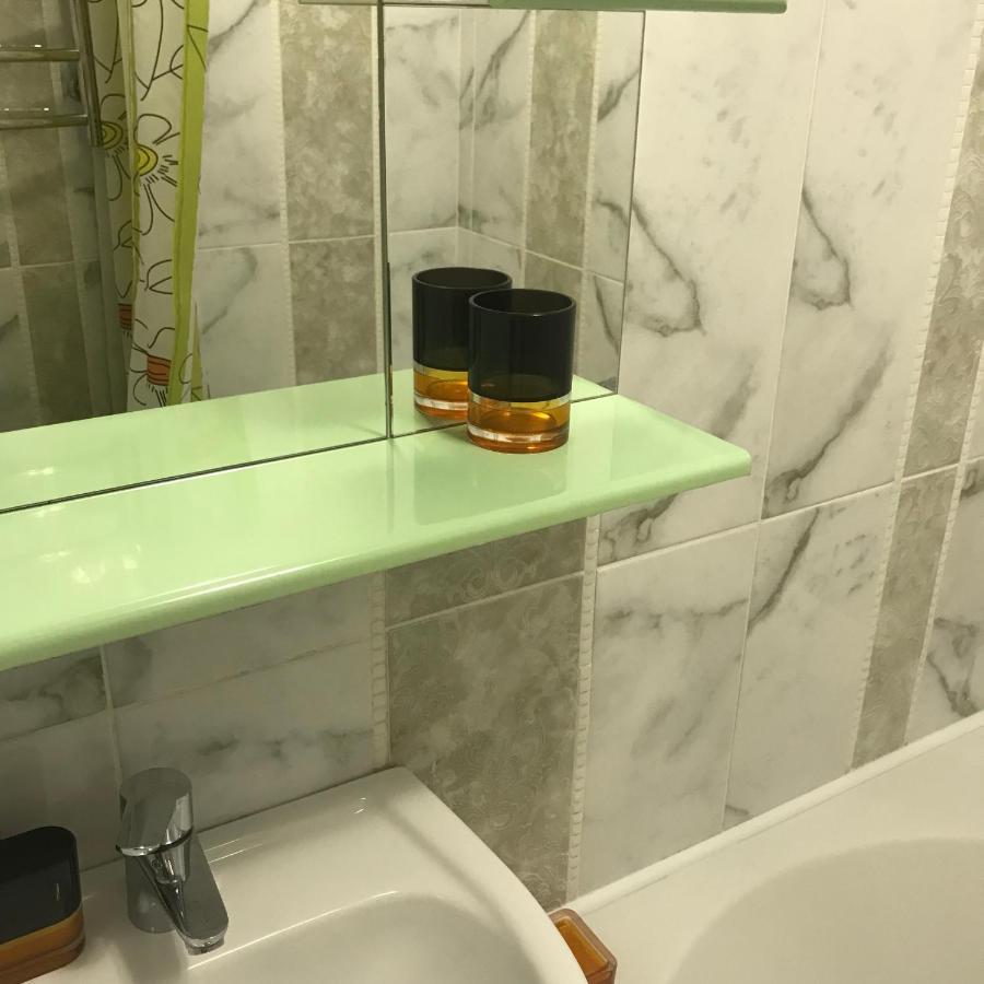 Апартаменты Ботанический Сад Kiev Esterno foto