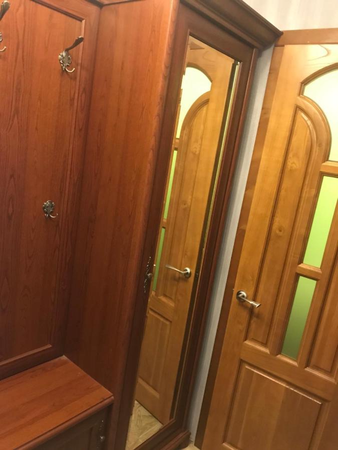 Апартаменты Ботанический Сад Kiev Esterno foto
