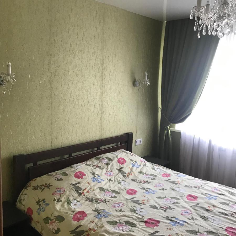 Апартаменты Ботанический Сад Kiev Esterno foto