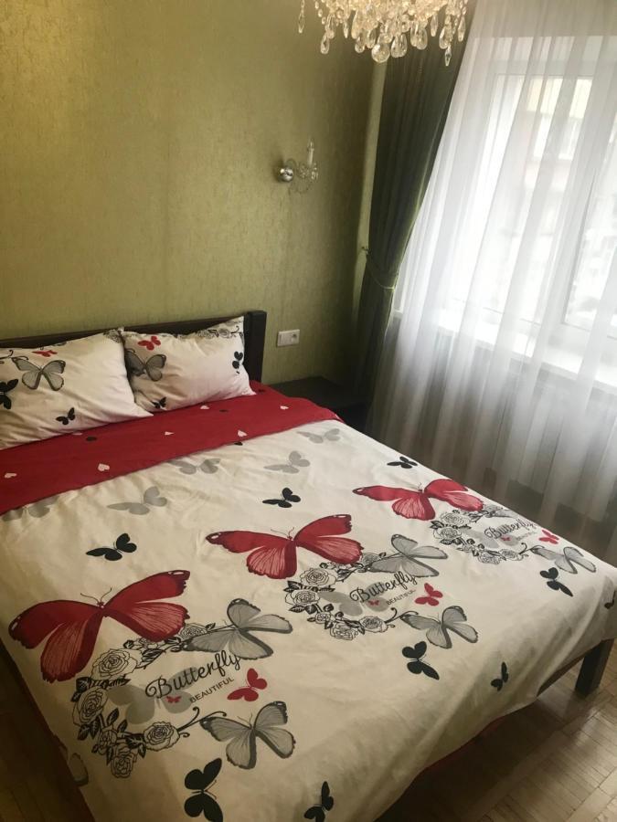 Апартаменты Ботанический Сад Kiev Esterno foto
